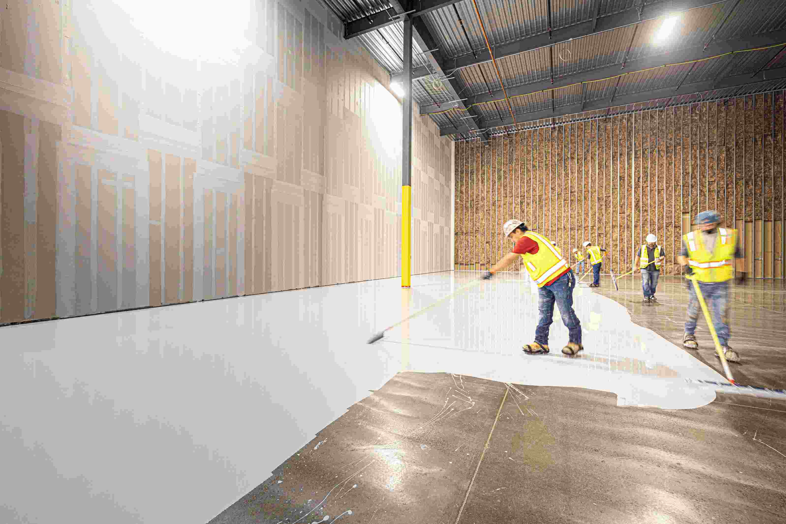 Brantford and Hamilton, Onatrio expoxy flooring experts and contractors.